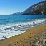 Village Garden Δωμάτια σε οικογενειακή κατοικία Αττάλεια