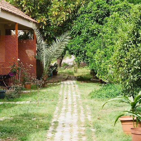 Village Garden Проживание в семье Анталья