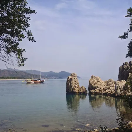 Проживание в семье Village Garden *