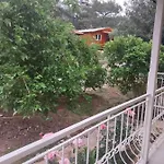 Village Garden منزل للإقامة *