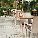 Village Garden أنطاليا