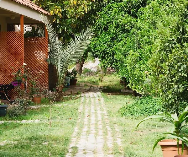 Village Garden Pansiyon Antalya